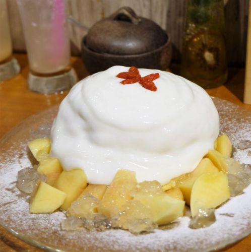 【銀座】Parlor Vinefru銀座 パーラービネフル銀座 桃と杏仁エスプーマのパンケーキ~ライチビネガージュレを添えて~