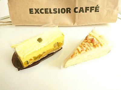 PUMPKIN LOVE(かぼちゃ愛)・りんごとスイートポテトのショートケーキ&チャイパンプキンのチーズケーキ
@エクセシオール