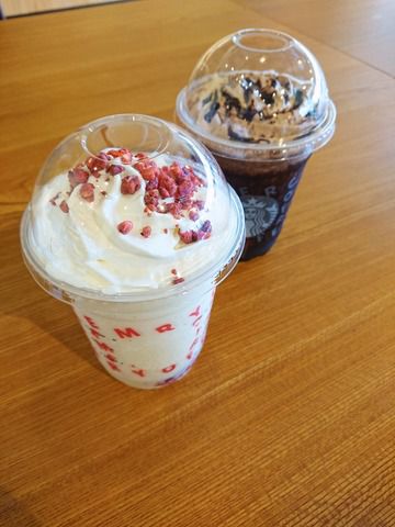 【スタバ】季節&地域限定★メリーストロベリーケーキ&兵庫ばりチョコはいっとうフラペチーノ♪