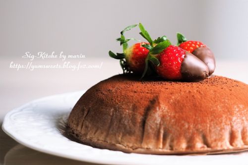 チョコ味のミルクレープがバースデーケーキ