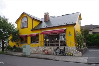 横浜江田にある人気のフランス菓子のお店で買って帰った絶品ケーキ