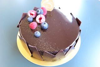 ここからはチョコレート(O_O)