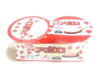 APORO(アポロヨーグルト・いちごヨーグルト&チョコレートソース)@江崎グリコ