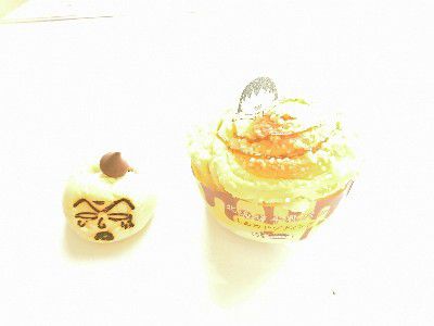 PUDDING WEEK!!(プリン大収穫)×ちびまる子ちゃん~北海道牛乳パン(しあわせプディング)
ちびまる子ちゃん永沢君のチョコパン
いちご大福パン
パンデアヒージョ
クラムチャウダーパン