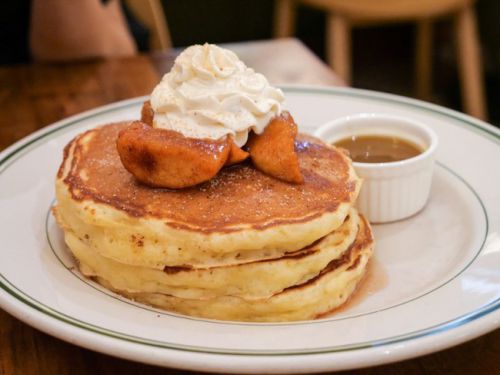 【シンガポール】Clinton Street Baking Co. & Restaurant クリントンストリートベイキングカンパニー &レストラン アップルシナモンパンケーキ