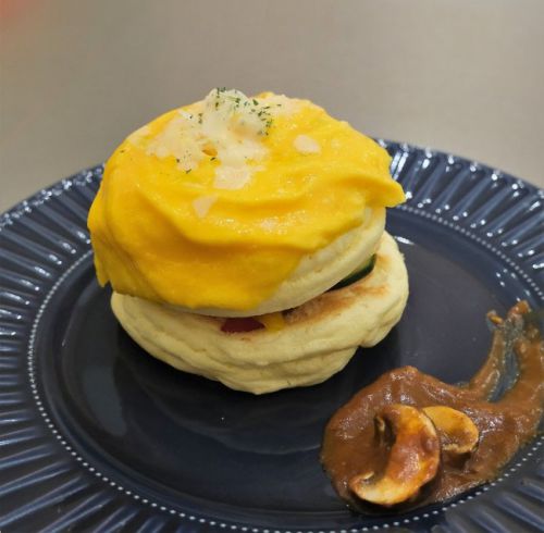 【東京 池袋】RAINBOWPANCAKE レインボーパンケーキ西武池袋店 トリュフ香るオムレツパンケーキ