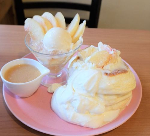 【東京 北千住】北千住茶香 ちゃか 桃パンケーキ