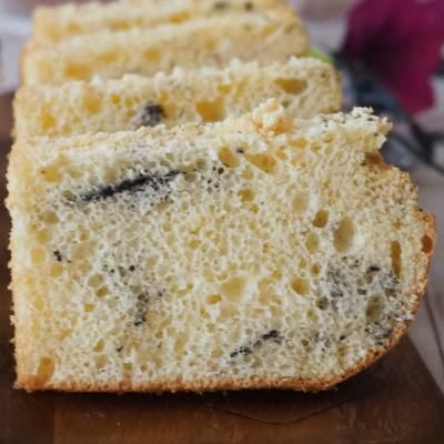 ゴマとチェダーチーズのシフォンケーキ