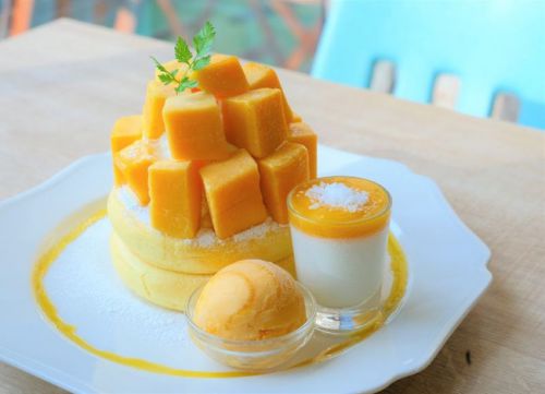 【神奈川 武蔵小杉】 3 STARS PANCAKE スリースターズパンケーキ マンゴートロピカル