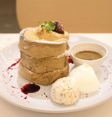 【東京 神宮前・原宿】Micasadeco & cafe ミカサデコ&カフェ神宮前 ほうじ茶と栗のふわふわブリュレパンケーキ