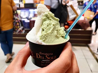 スタバの焼き栗モンブランとお墓参りの帰りに。