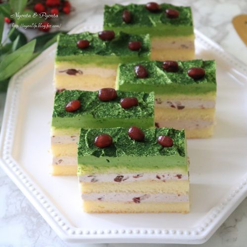 抹茶と小豆のミニショートケーキ