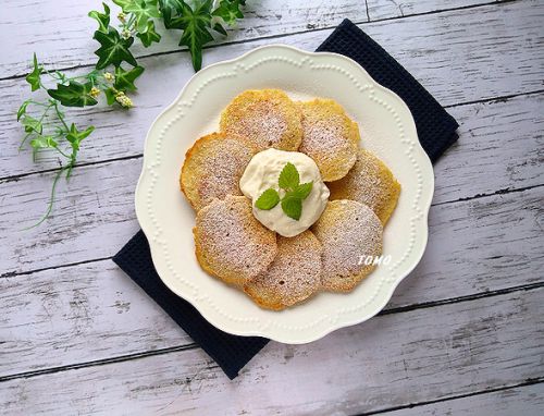 ブランチにも♪オートミールのパンケーキ with 豆腐クリーム