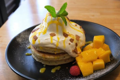 【東京 赤坂】ホットケーキパーラーフルフル Fru-Full マンゴーマスカルポーネホットケーキ
