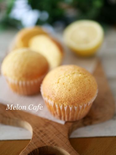 混ぜて焼くだけ、ホットケーキミックスで簡単☆ぷっくり可愛いレモンケーキ