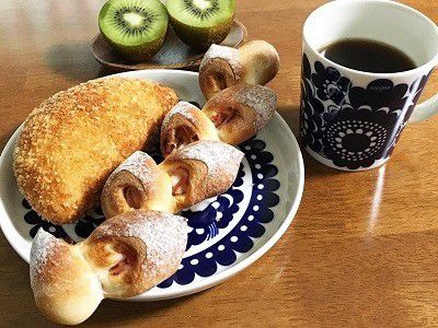 カレーパンとレアチーズケーキ