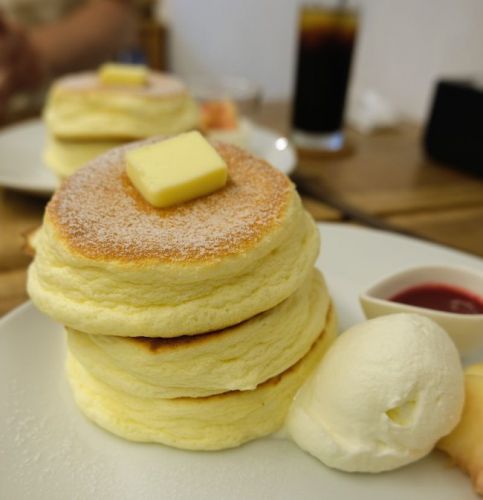 【埼玉 東松山】パンケーキ喫茶 六春(コミュニティカフェ まちカフェ) 桃パンケーキ