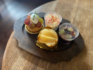 ケーキはお昼頃品薄に…