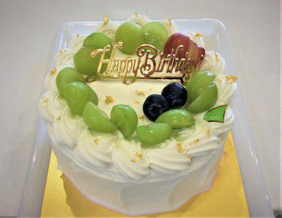 マスカットのお誕生日ケーキ