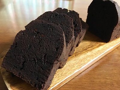 ベーコンエピとしっとり濃厚なチョコレートパウンドケーキ♪