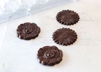 チョコレート型 本日24時まで
