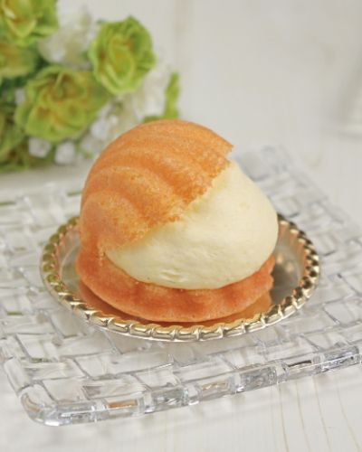 マリトッツォ風カスタードケーキ