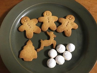 ポンパドウルのチーズバタールとグラノーラ クッキー2種
