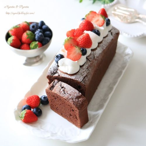 材料3つ!濃厚チョコレートケーキ