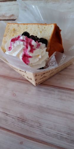 生クリームもりもりシフォン!