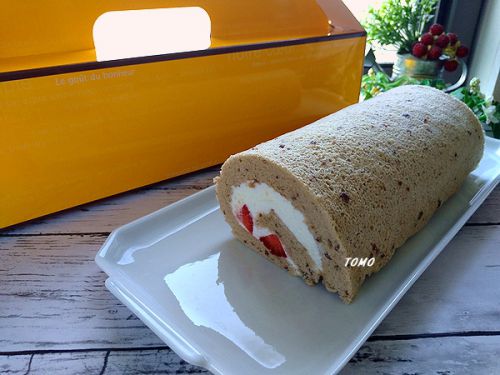 おやつに♪小豆のシフォンロールケーキ