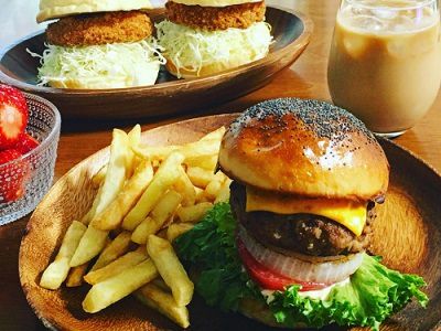 コロッケバーガーとカスタードプリン♪