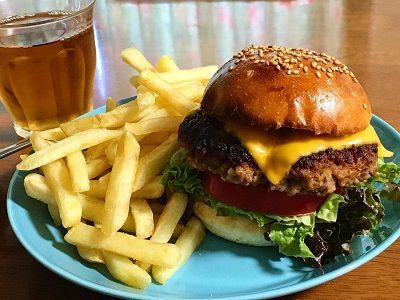 おうちバーガーとなめらかプリン♪