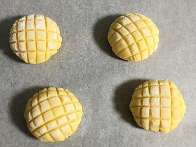 発酵バター香るサクサクメロンパンとレモンポピーシードケーキ♪
