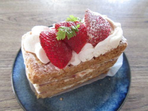 瑞浪市のどこかのカフェのミルフィーユ
