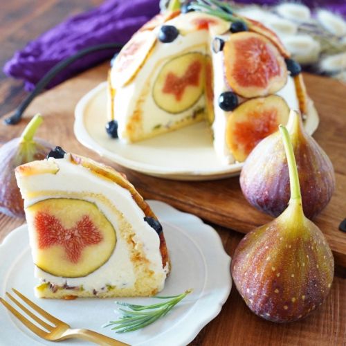 福岡の美味しいイチジクでズコットケーキ♪