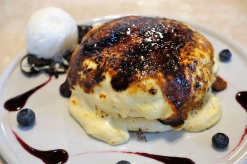 【福岡 天神】NOOICE food and coffee　クリームチーズブリュレパンケーキ