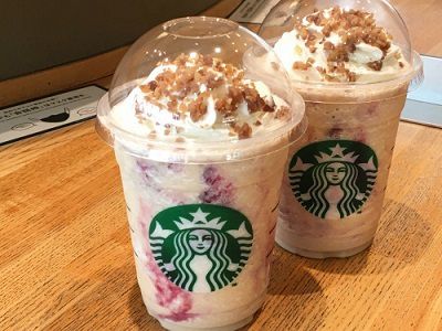 カップケーキでモンブラン スタバ マローネ カシス フラぺチーノ♪