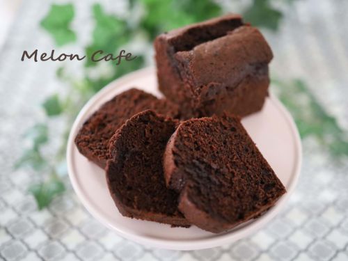 簡単3STEP☆ホットケーキミックスとココアで本格チョコレートケーキ♪