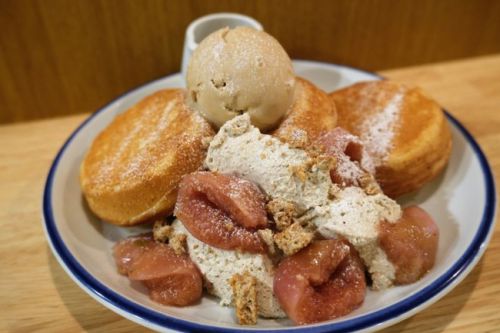 【東京 池袋】DIORAMA CAFE(ジオラマカフェ) イチジクのコンポートとchaiクリームのパンケーキ